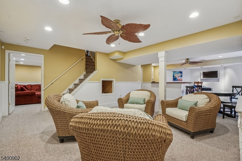 3 Spring House Rd