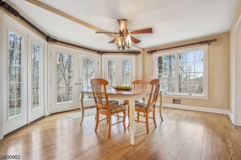 3 Spring House Rd