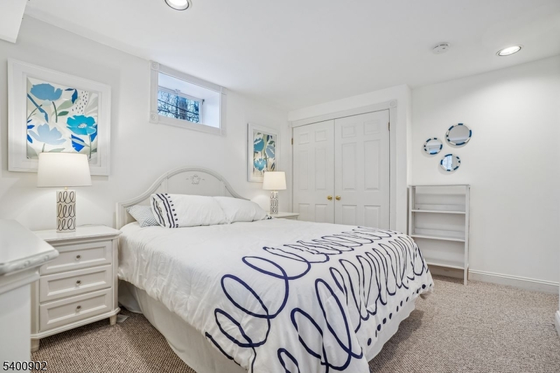 3 Spring House Rd