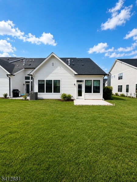 18 Whitaker Ln