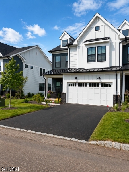18 Whitaker Ln