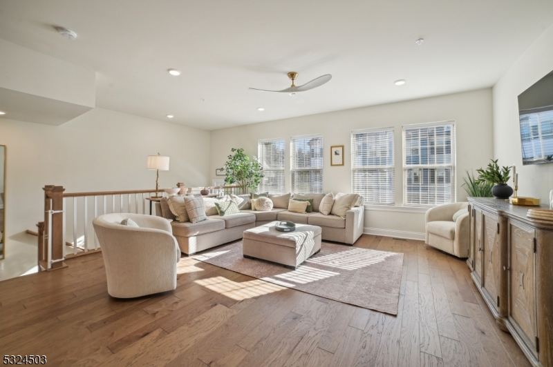 5 Marigold Ct
