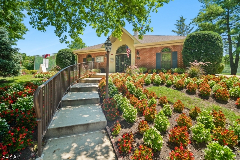 341 Penns Way