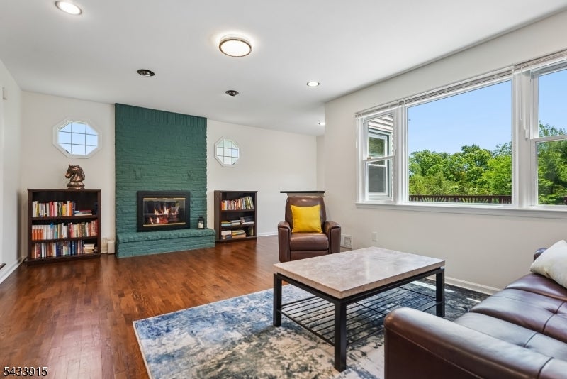 45 Adams Dr