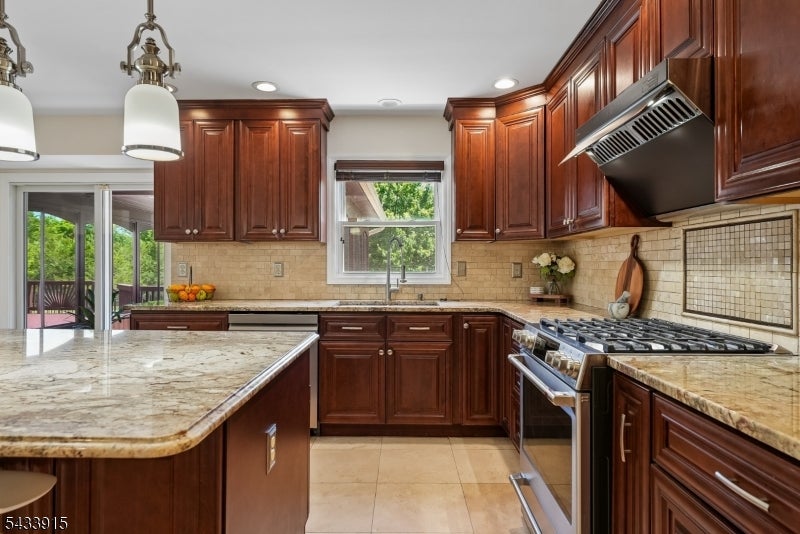 45 Adams Dr