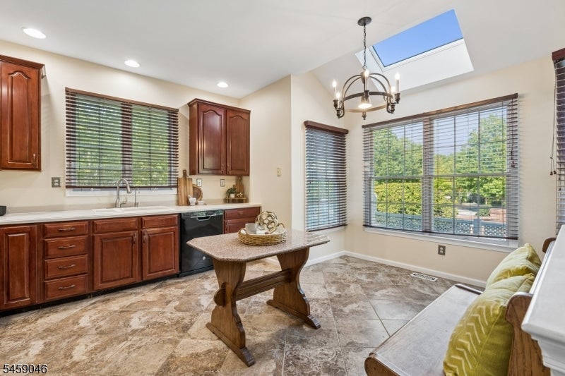 66 Patriot Hill Dr