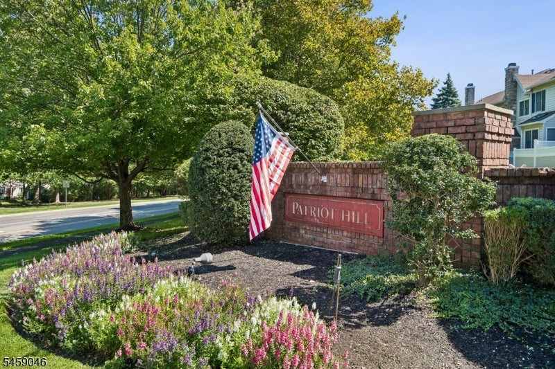 66 Patriot Hill Dr
