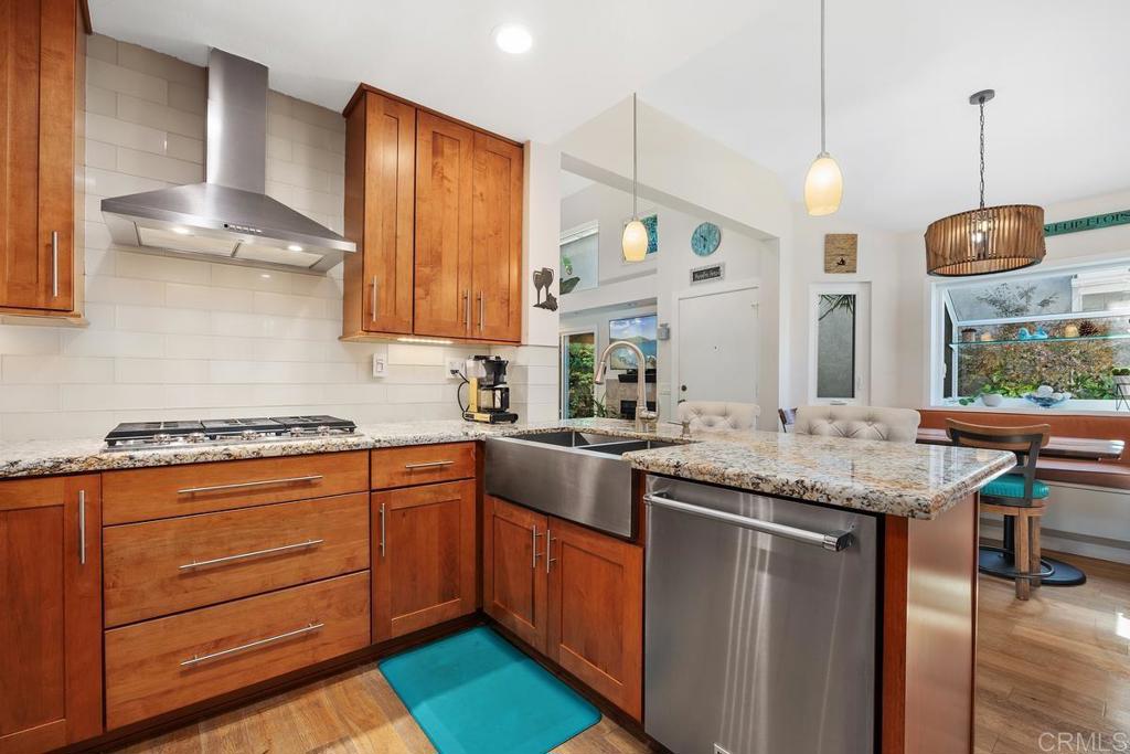 6936 Quiet Cove Drive