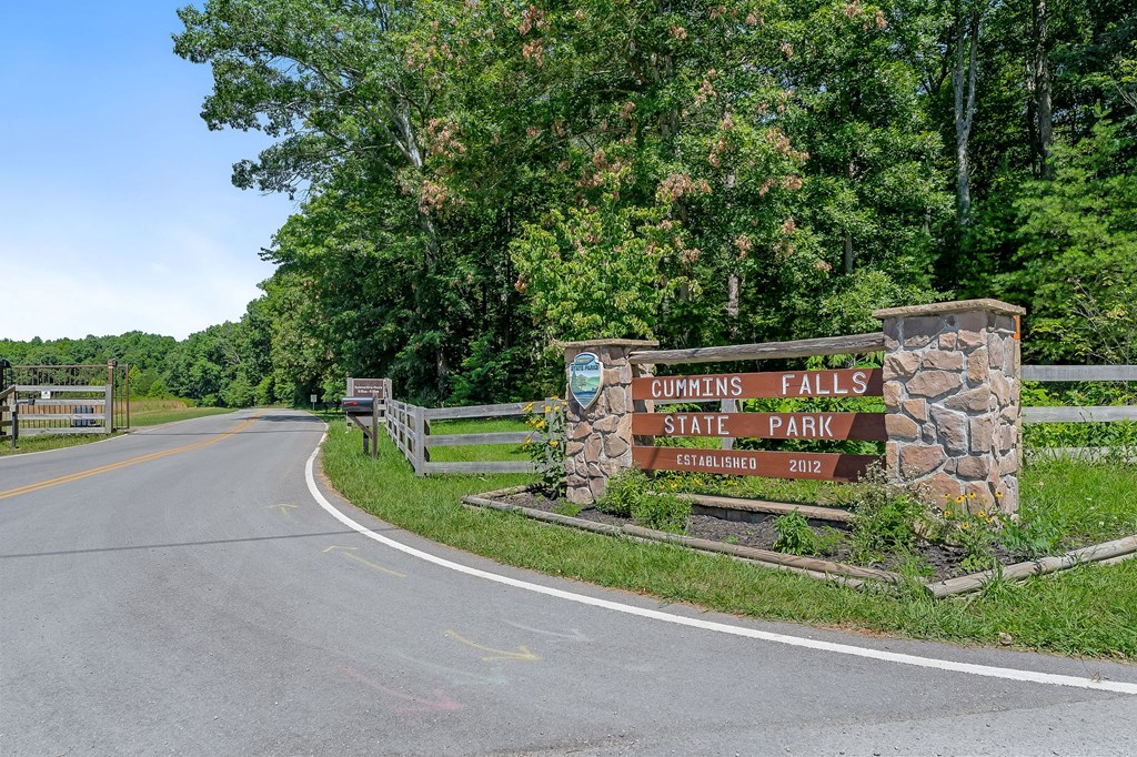 1737 Cummins Mill Rd