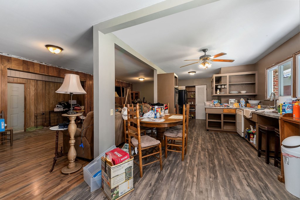1737 Cummins Mill Rd