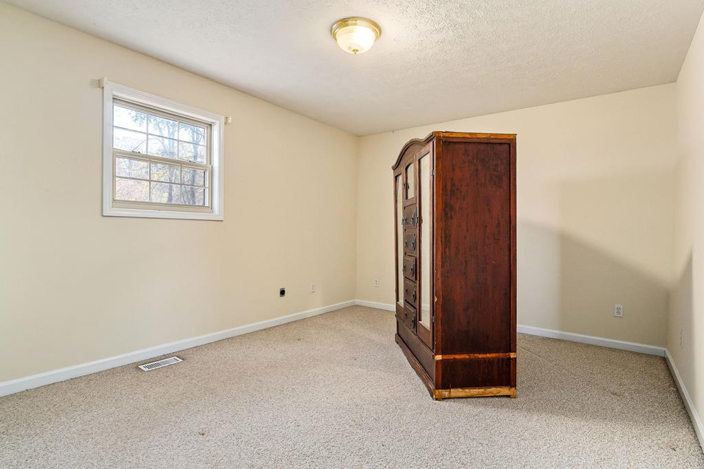 628 Mayfield Brown Rd