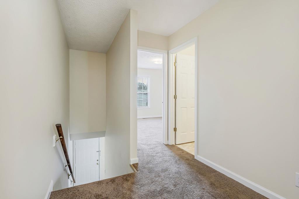 402/409 Blake Cir