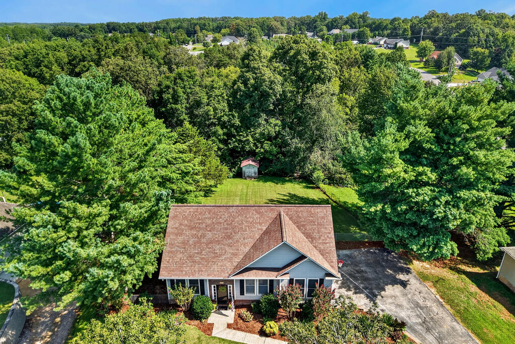 3405 Riveroaks Dr