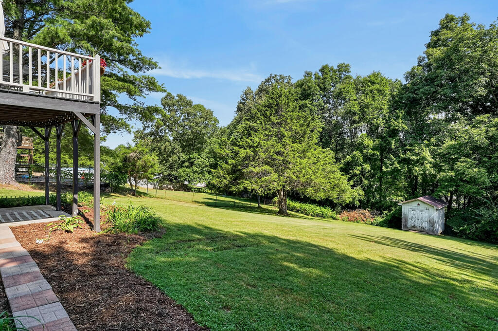 3405 Riveroaks Dr