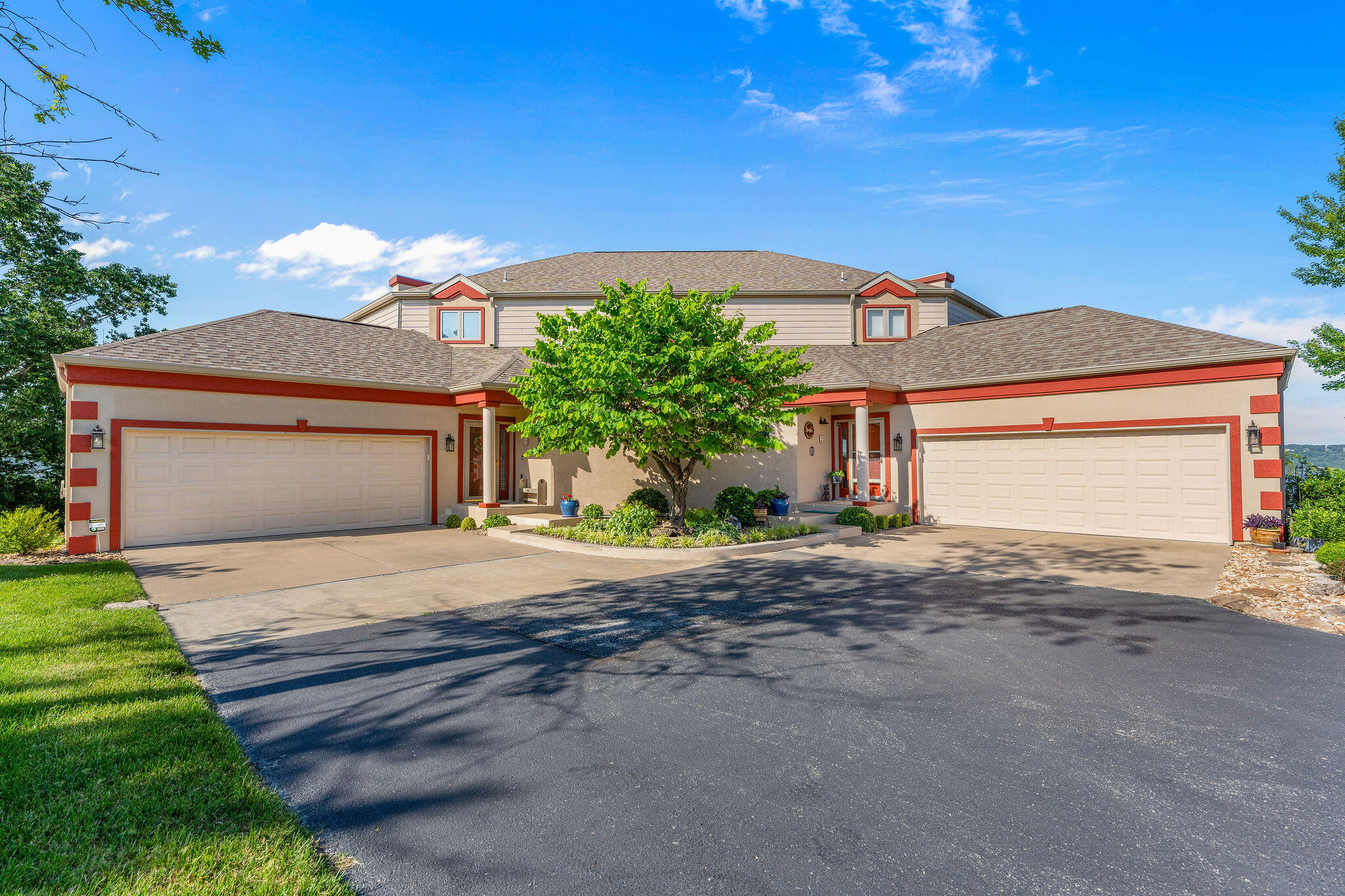 200 Villa Drive, 6-1