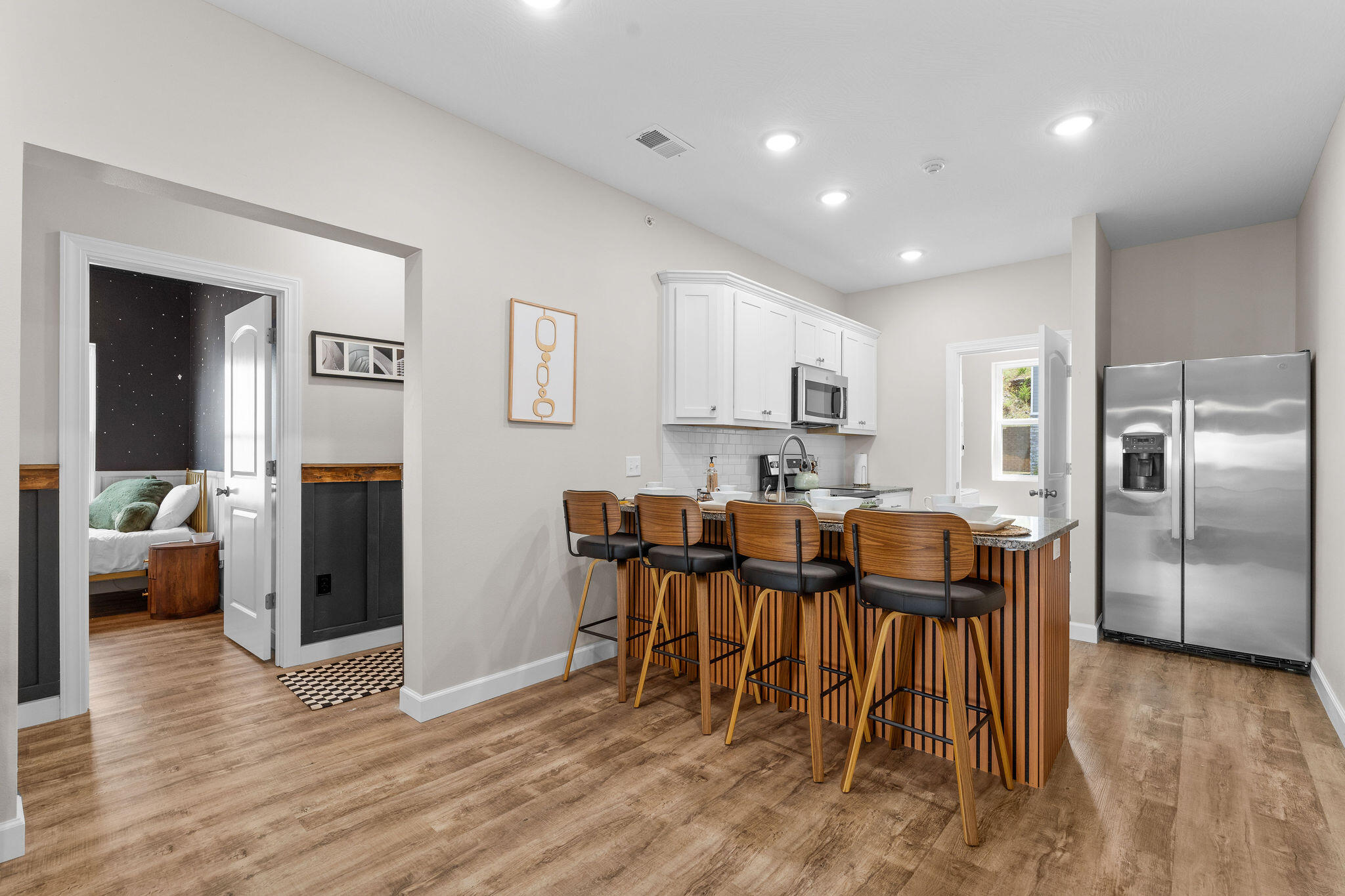3009 N Vineyards Terrace Unit: 1