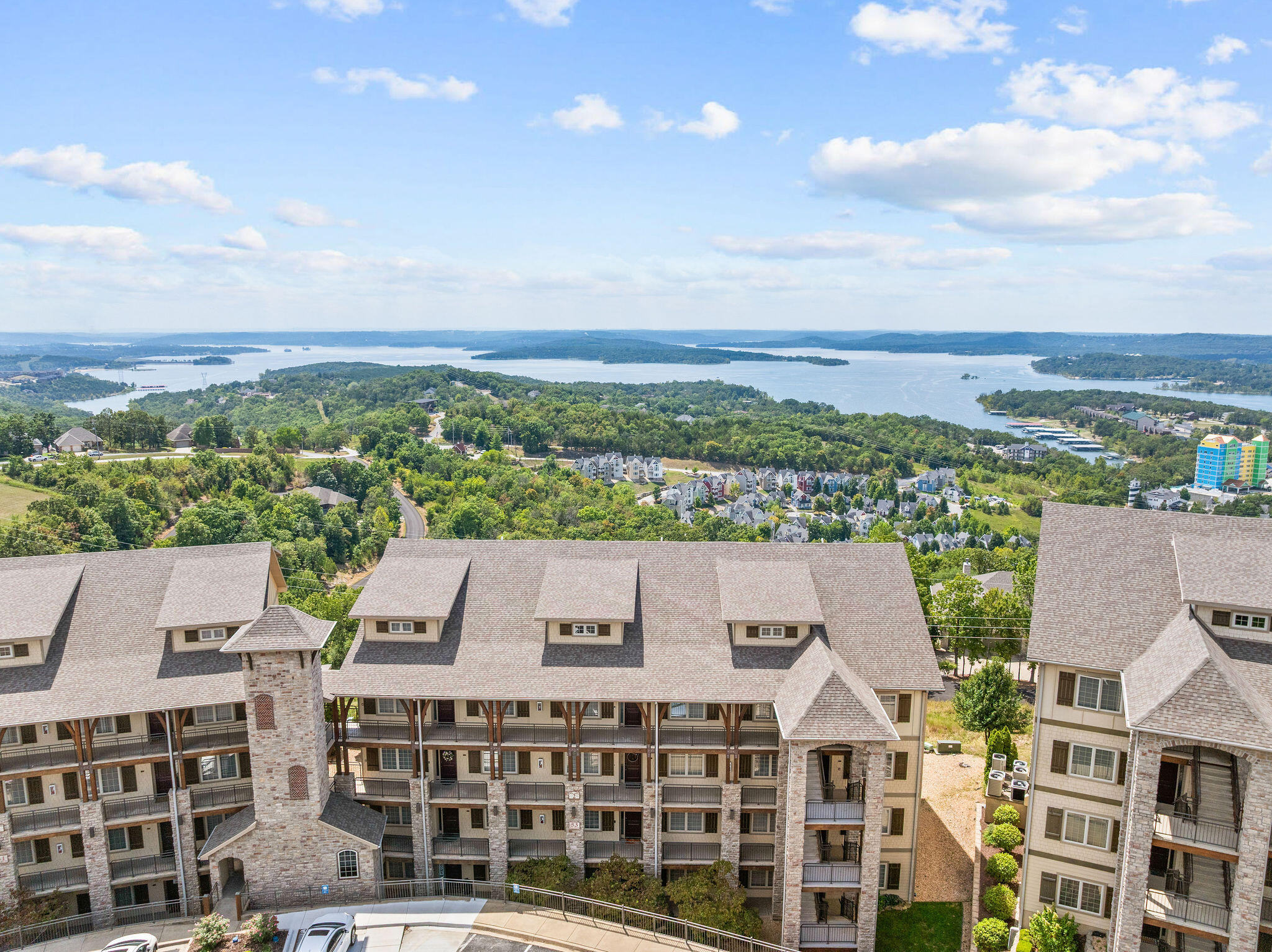 53 Royal Vista Drive Unit: 212
