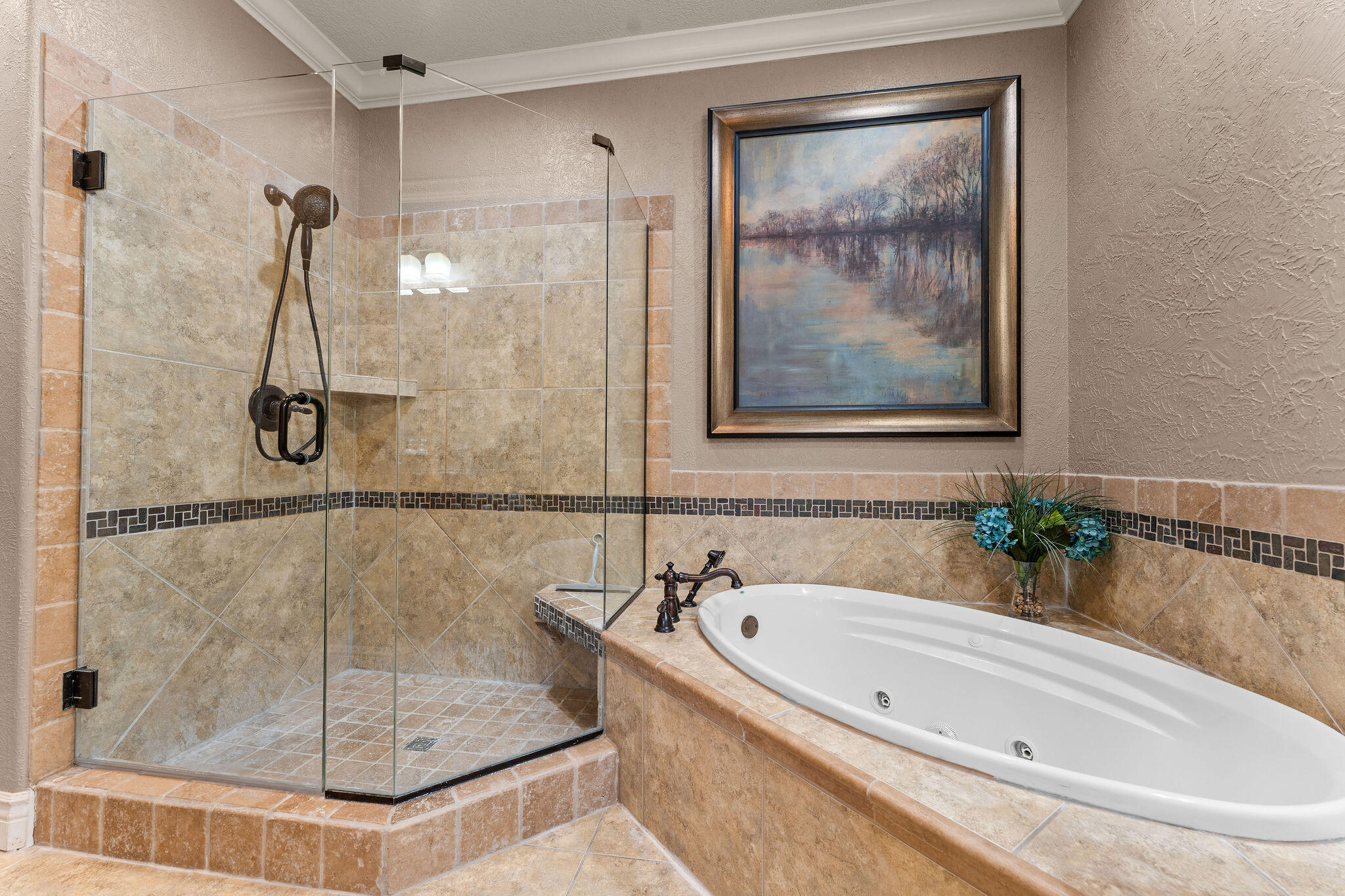 53 Royal Vista Drive Unit: 212