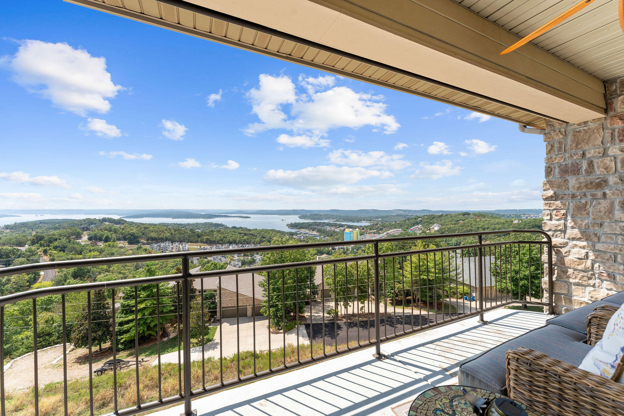 53 Royal Vista Drive Unit: 212