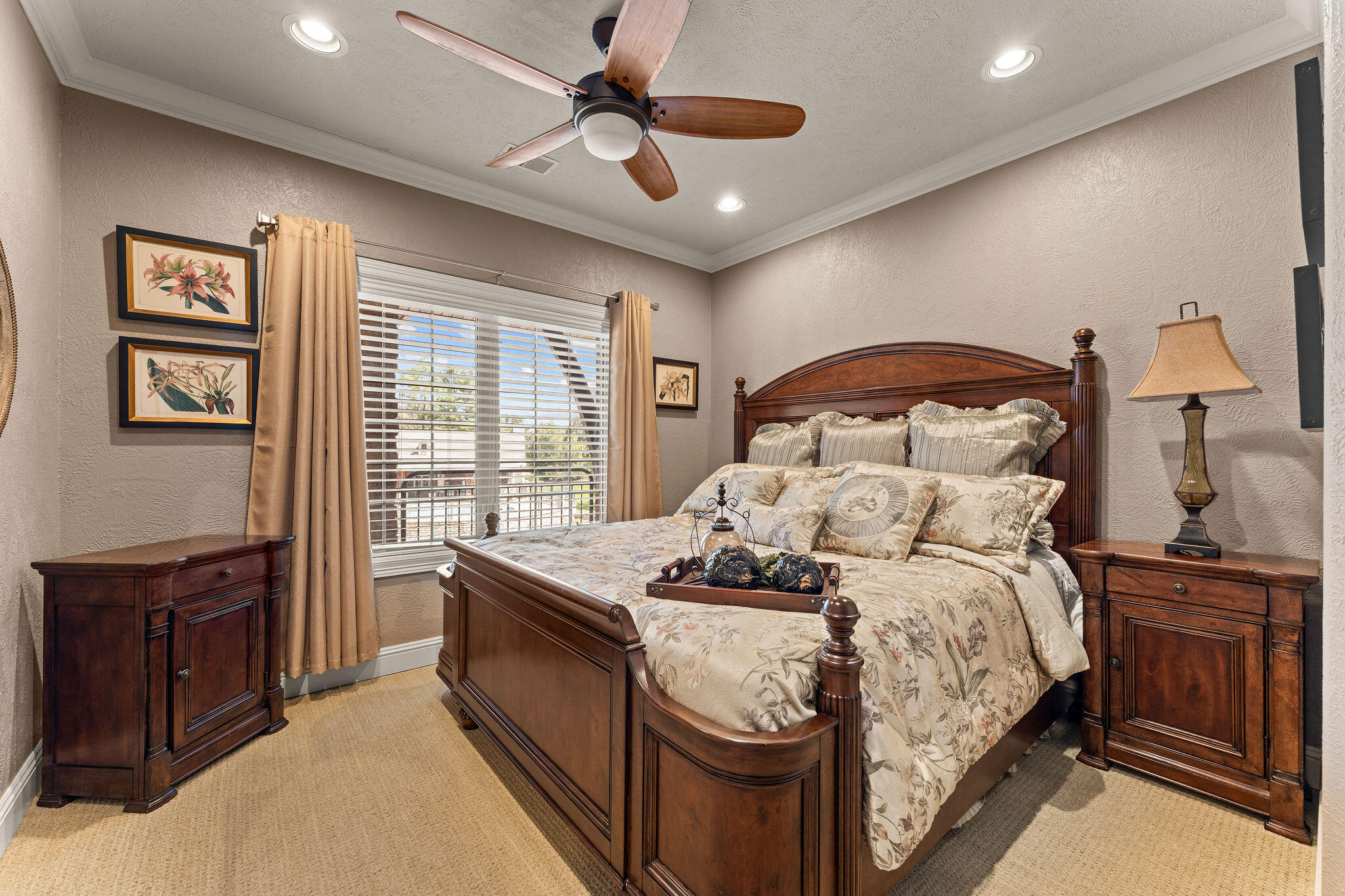 53 Royal Vista Drive Unit: 212