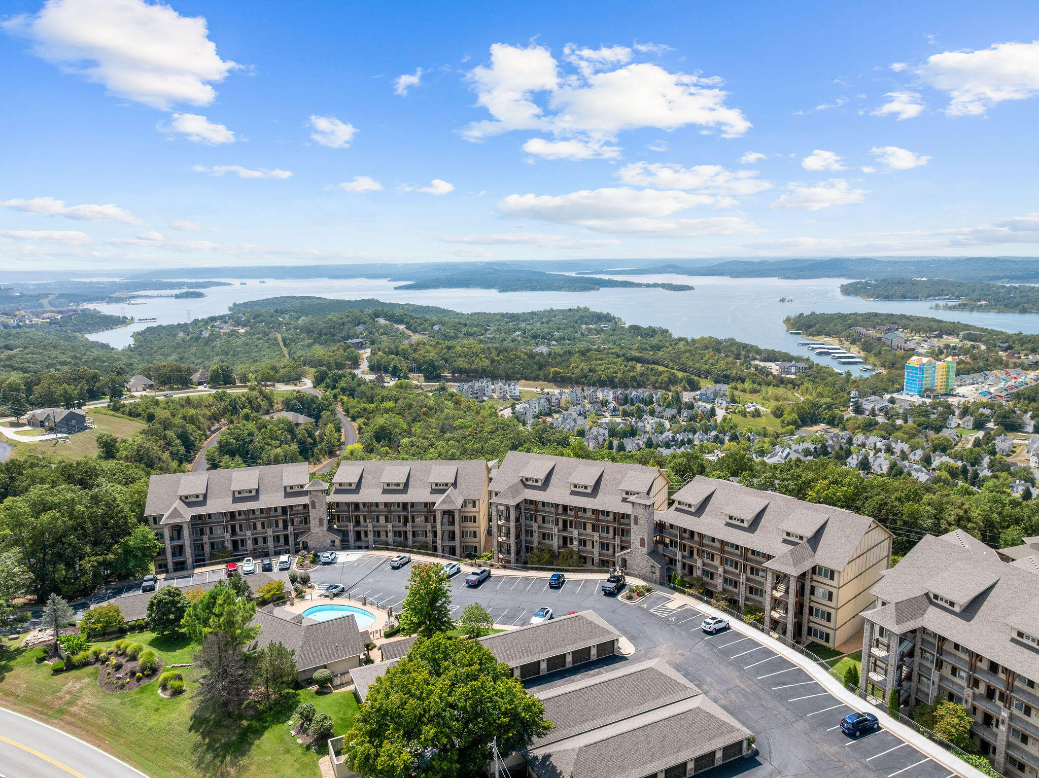 53 Royal Vista Drive Unit: 212
