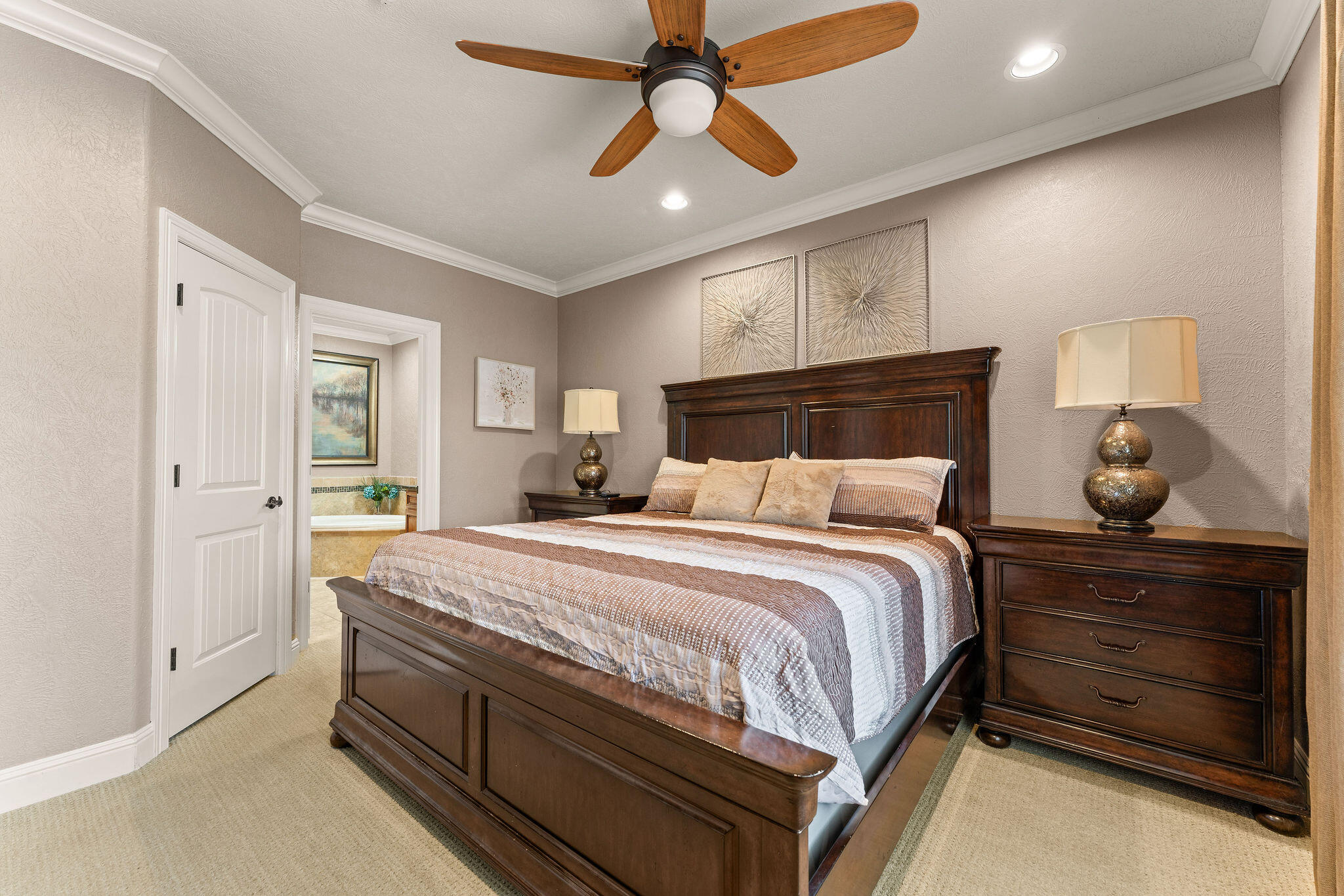 53 Royal Vista Drive Unit: 212