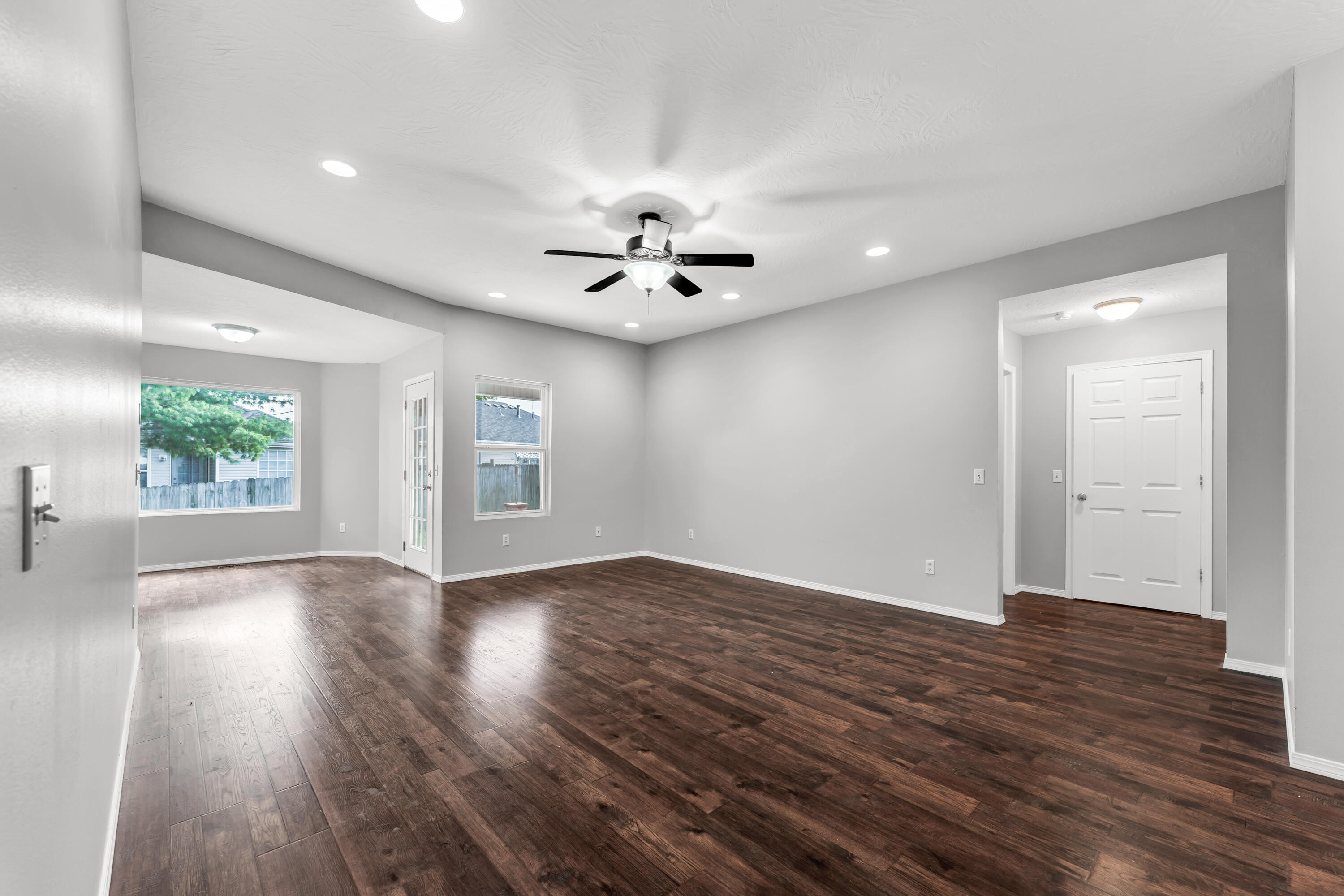 850 W Hickory Nut Court