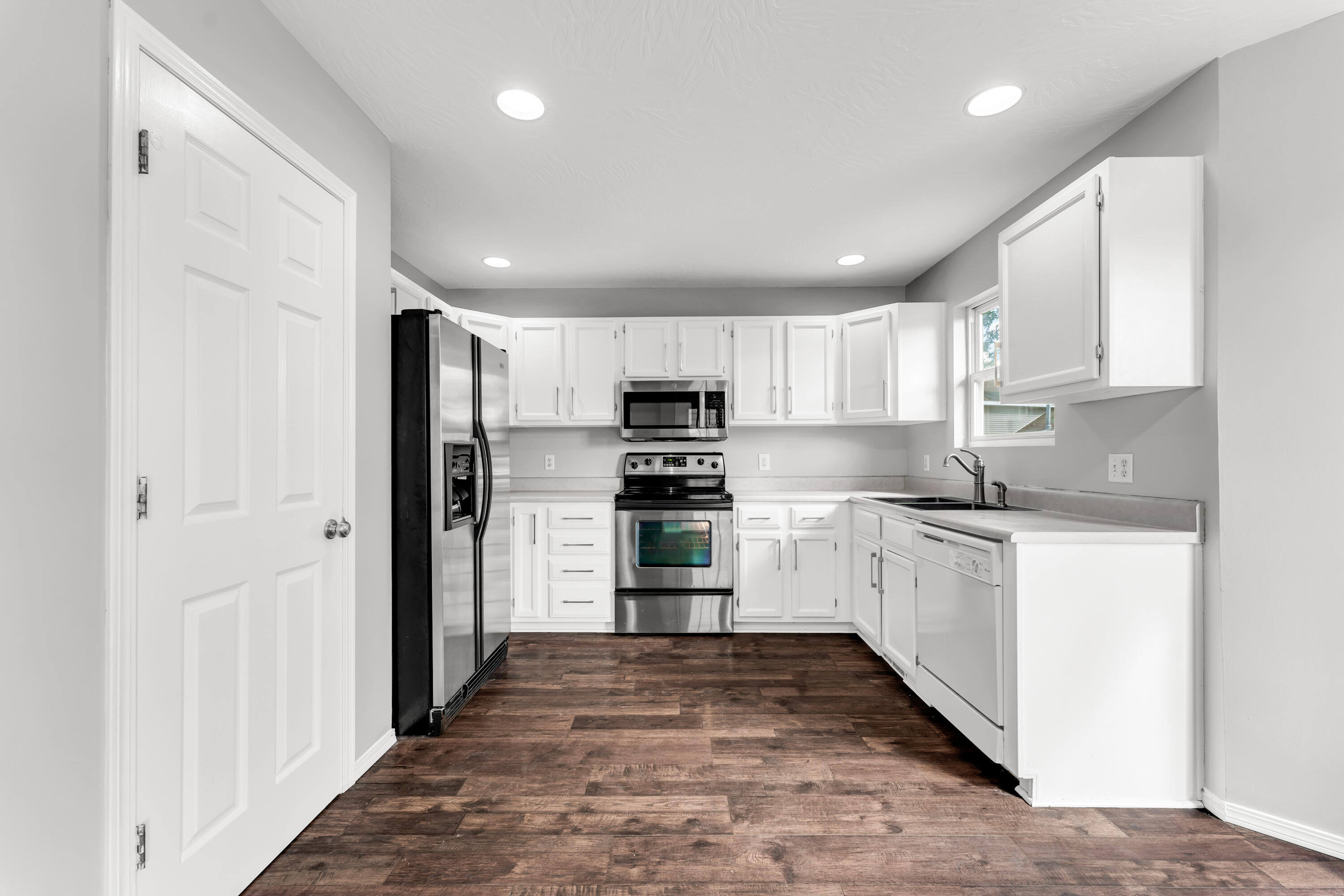 850 W Hickory Nut Court