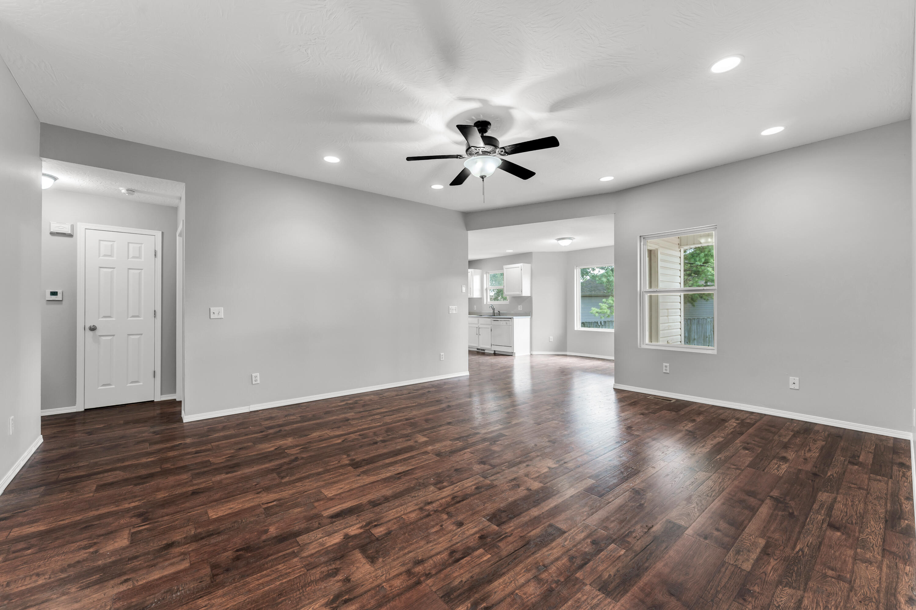 850 W Hickory Nut Court