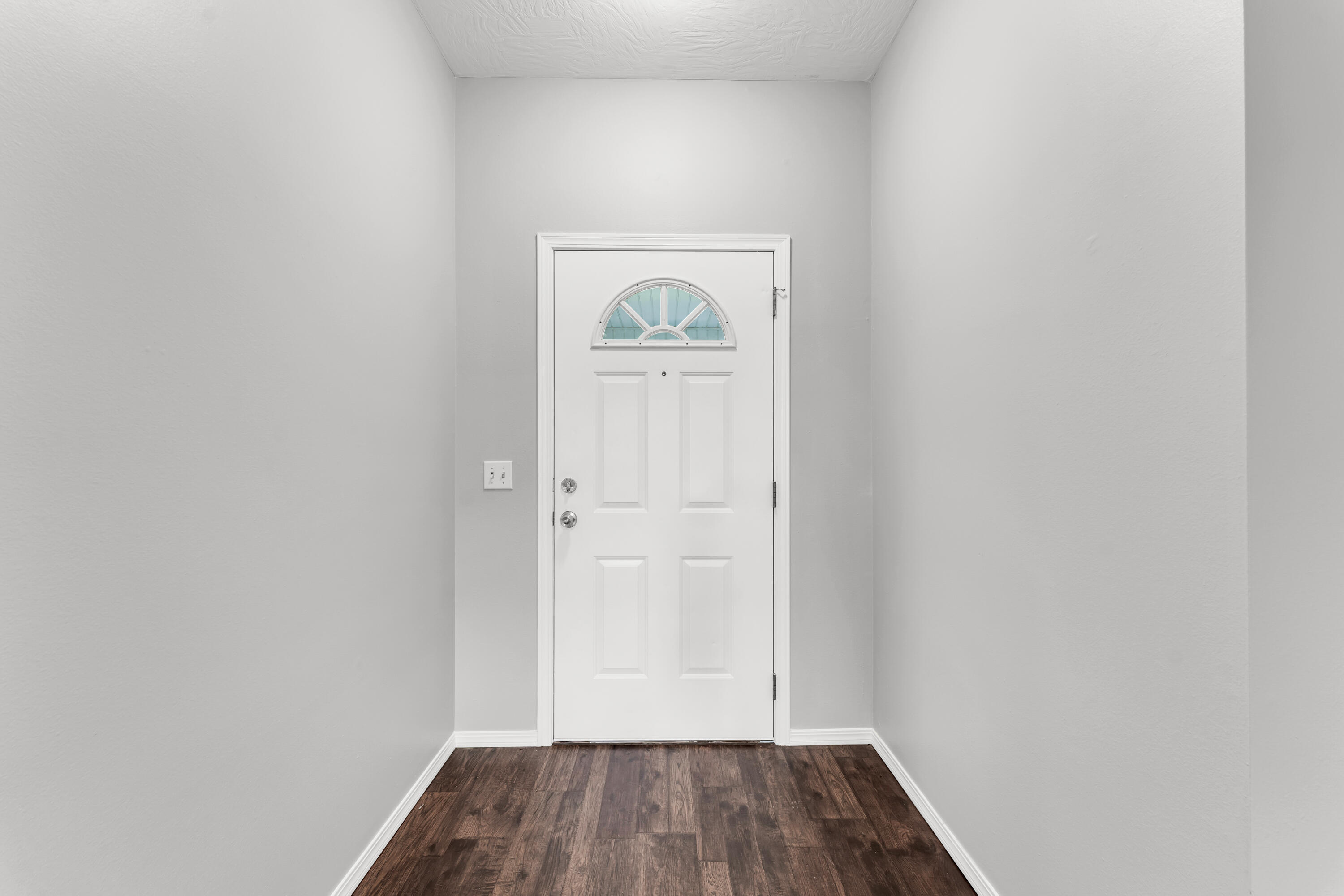 850 W Hickory Nut Court