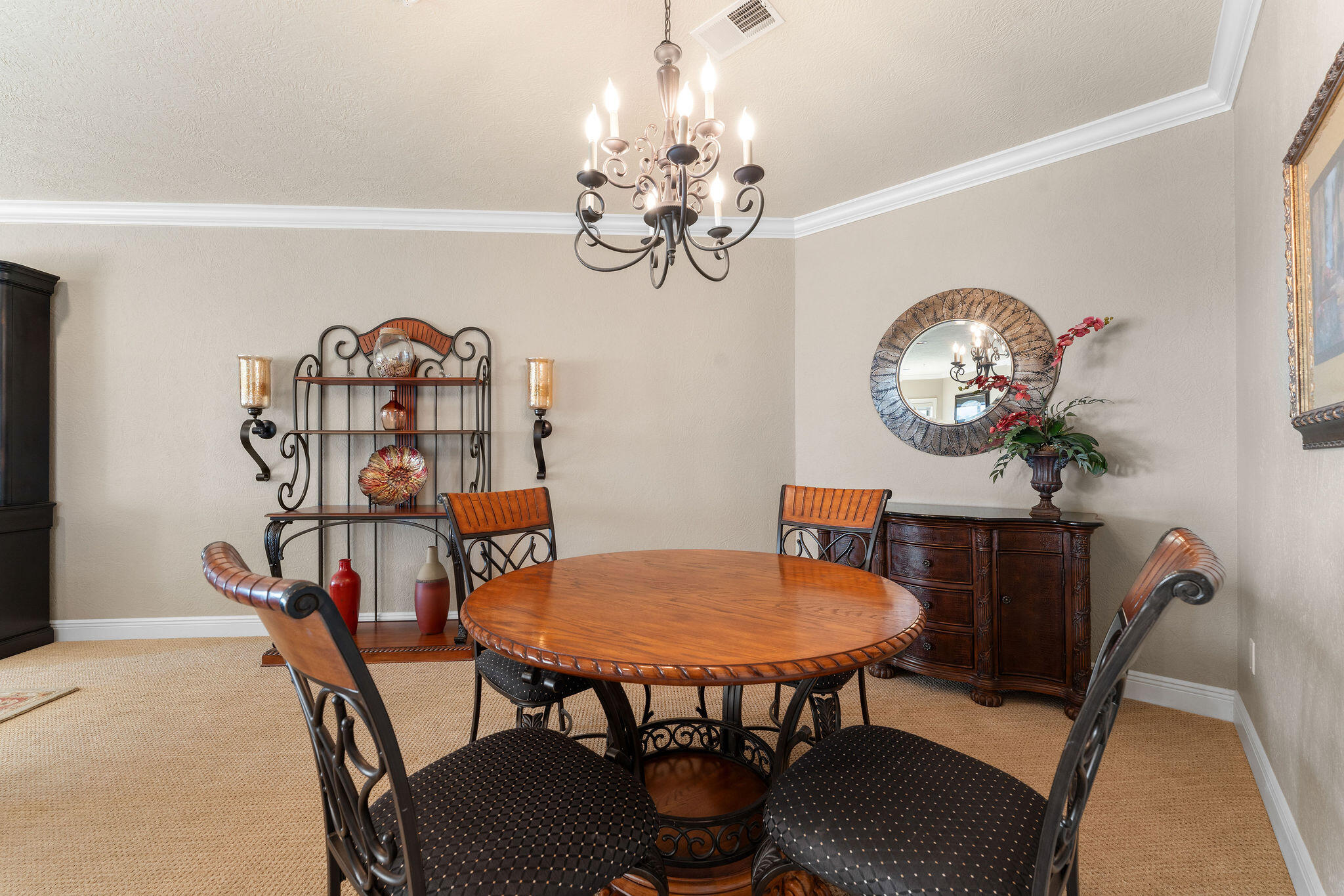 130 Royal Vista Drive Unit: 605