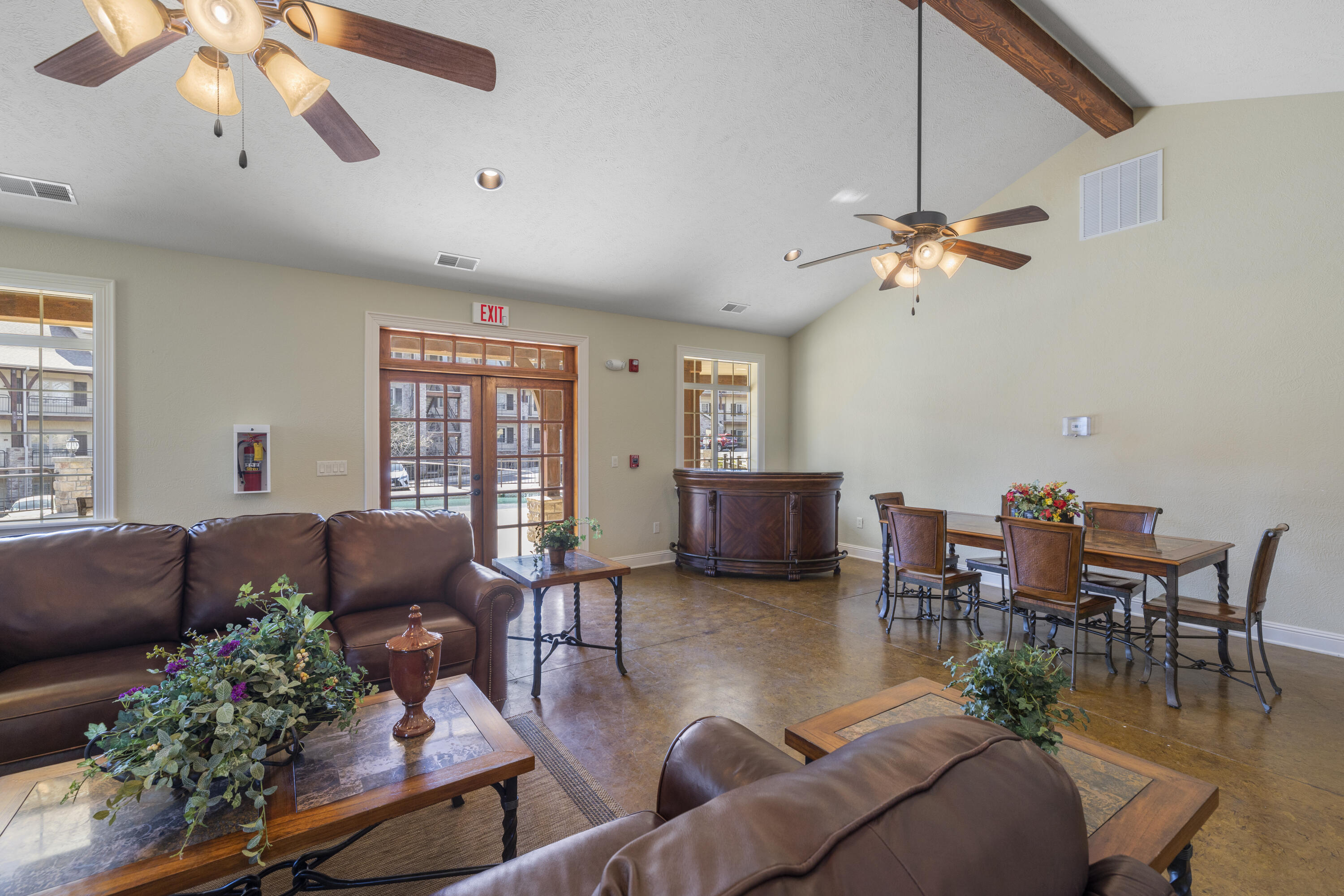 130 Royal Vista Drive Unit: 605