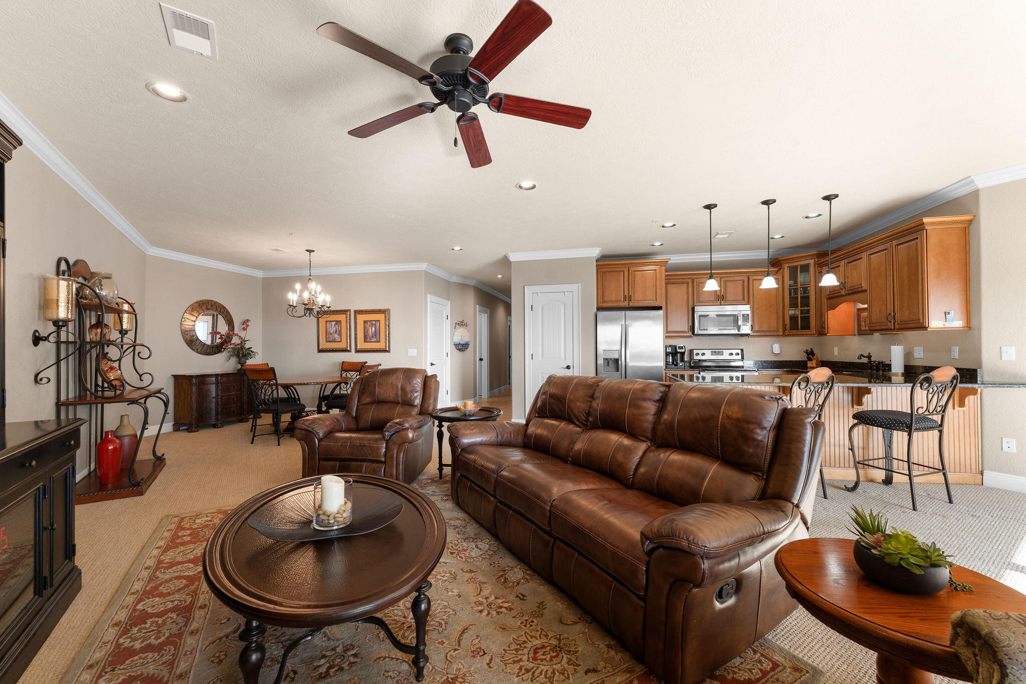 130 Royal Vista Drive Unit: 605