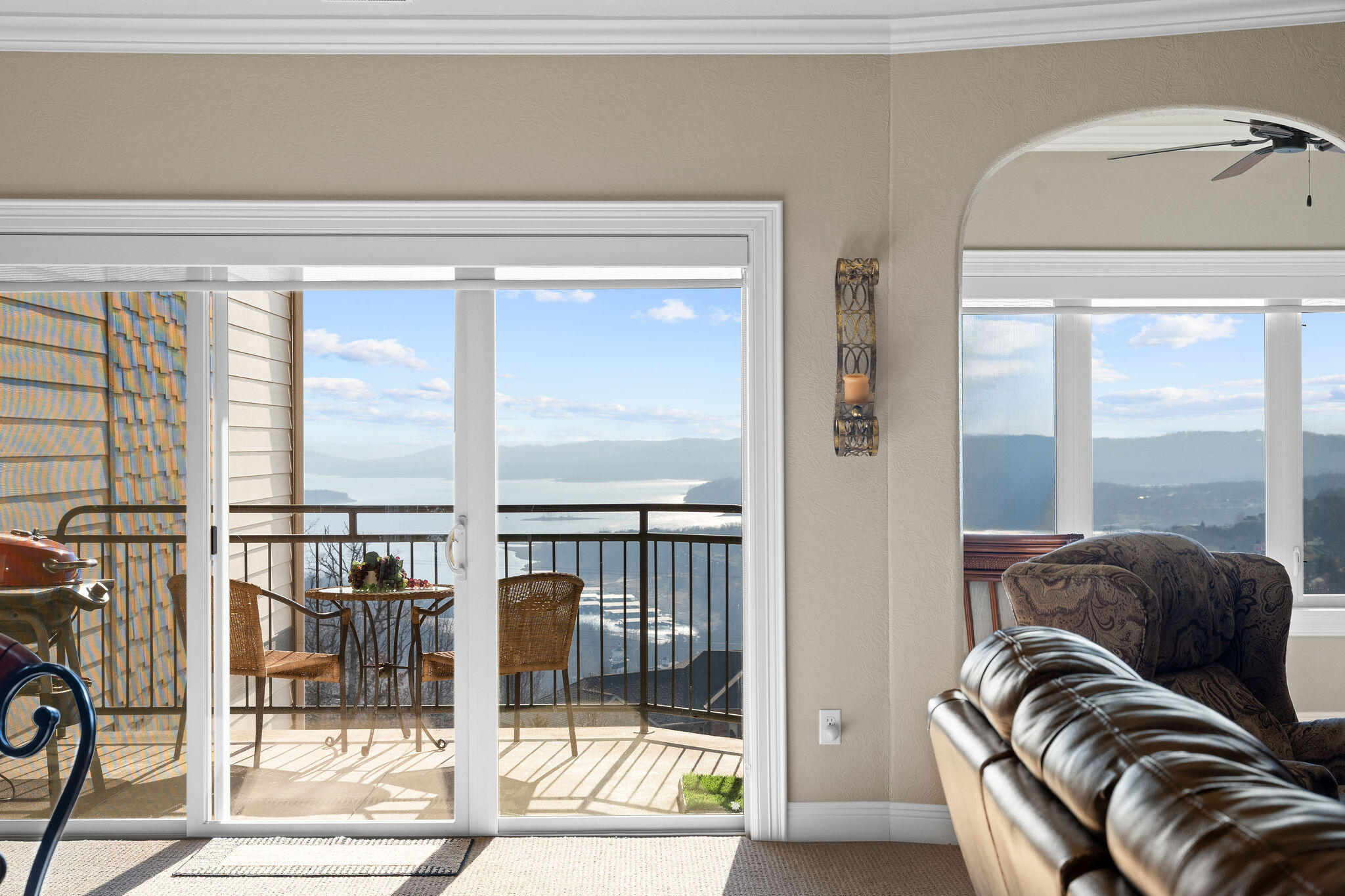 130 Royal Vista Drive Unit: 605