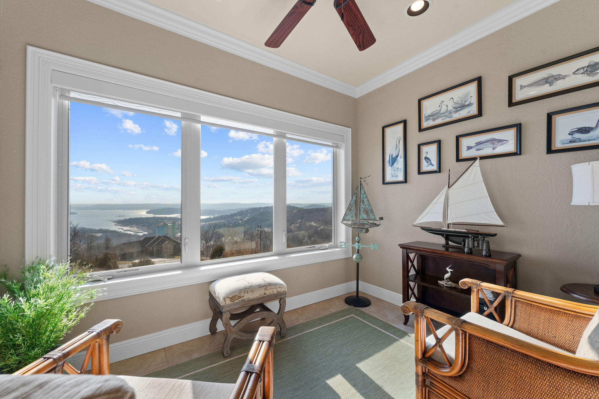 130 Royal Vista Drive Unit: 605