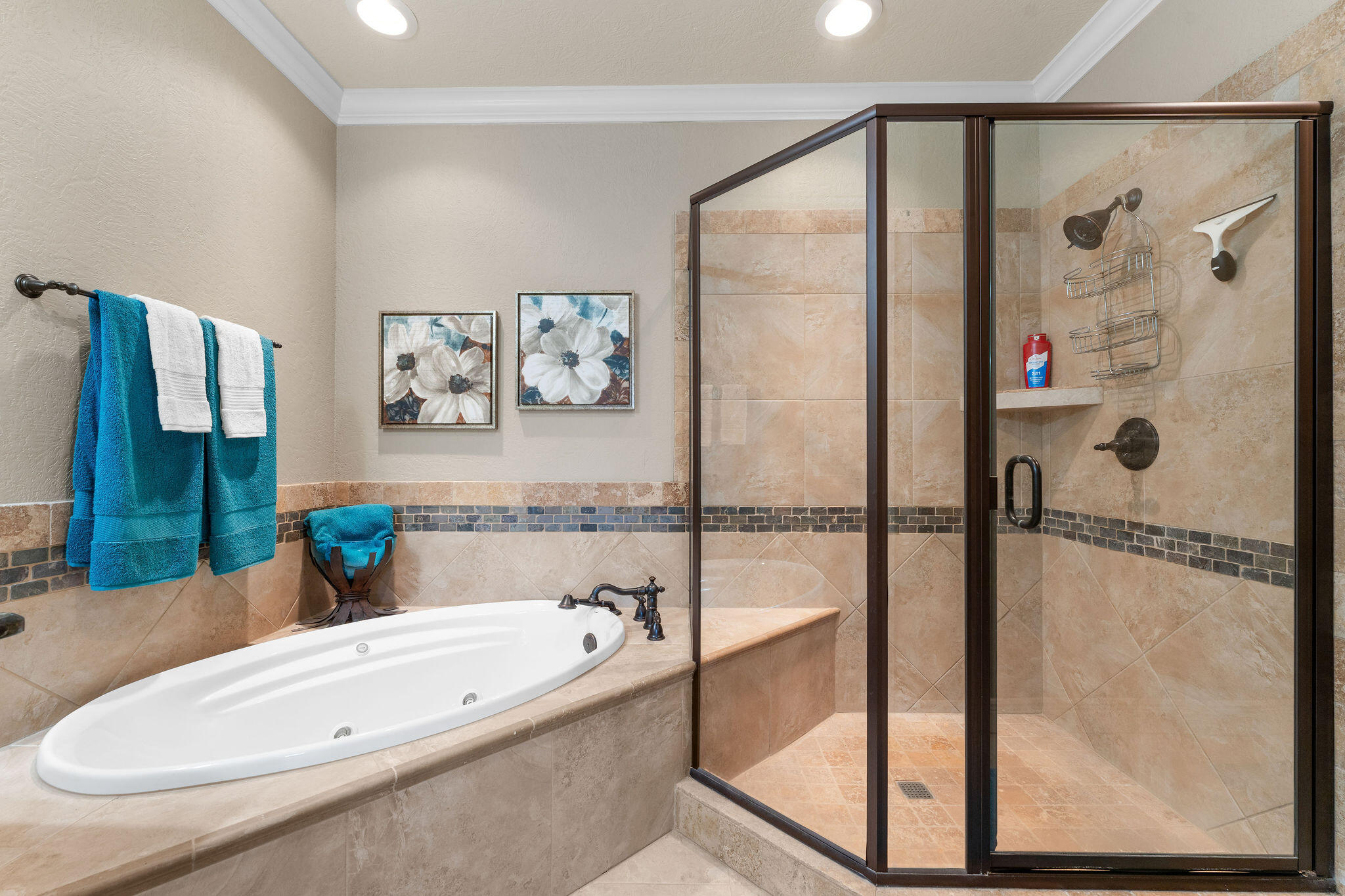 130 Royal Vista Drive Unit: 605