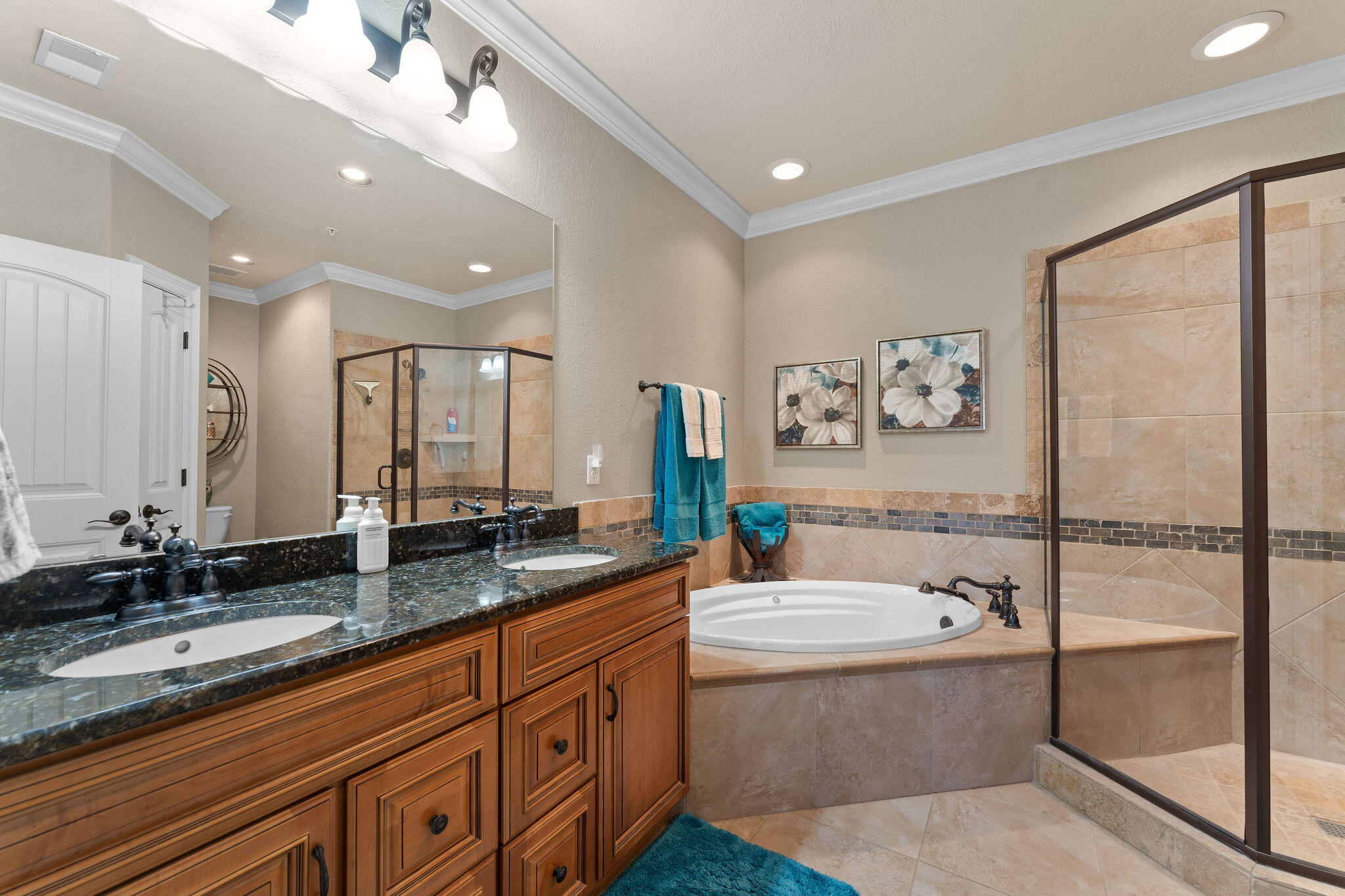 130 Royal Vista Drive Unit: 605