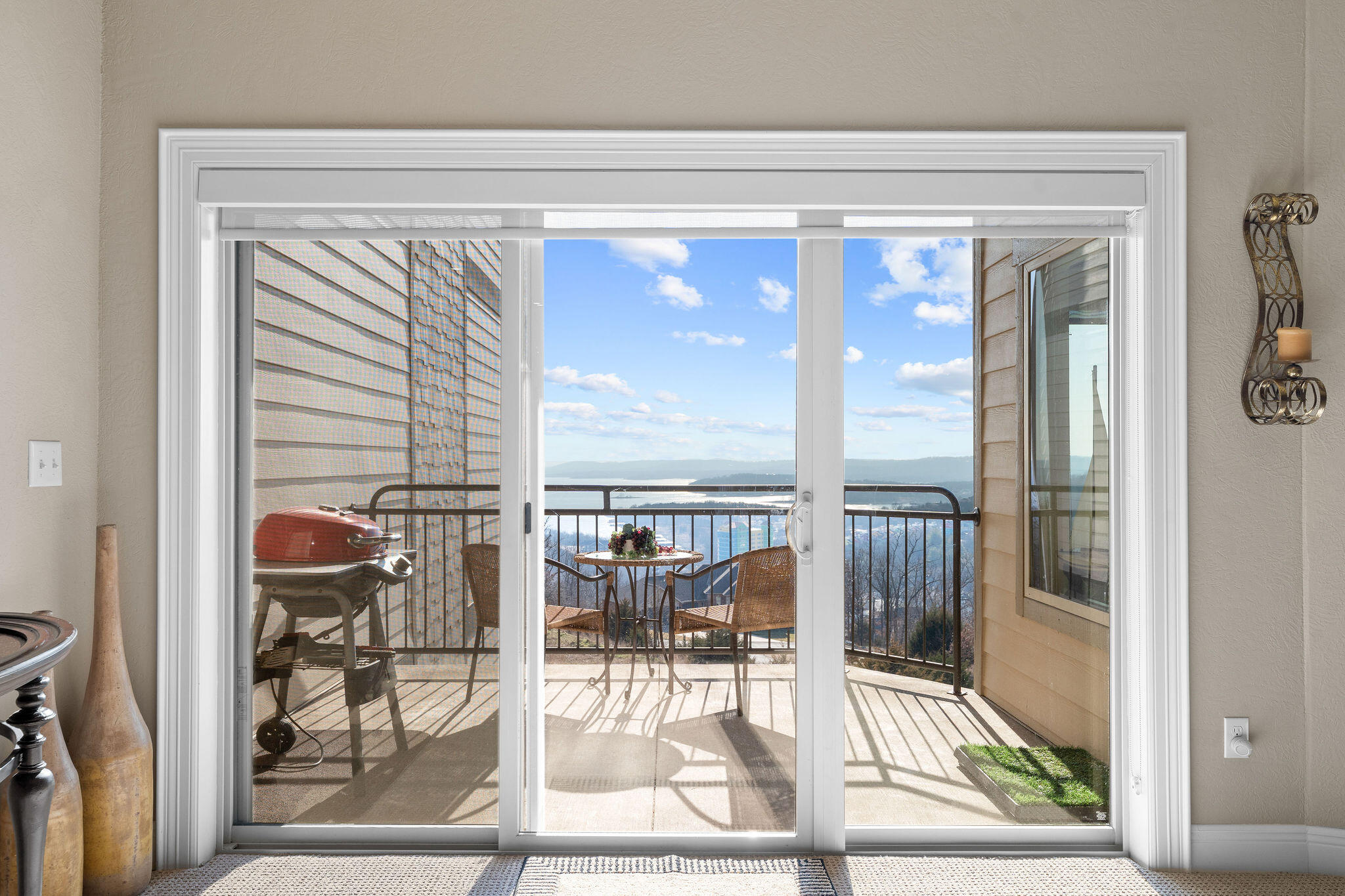 130 Royal Vista Drive Unit: 605