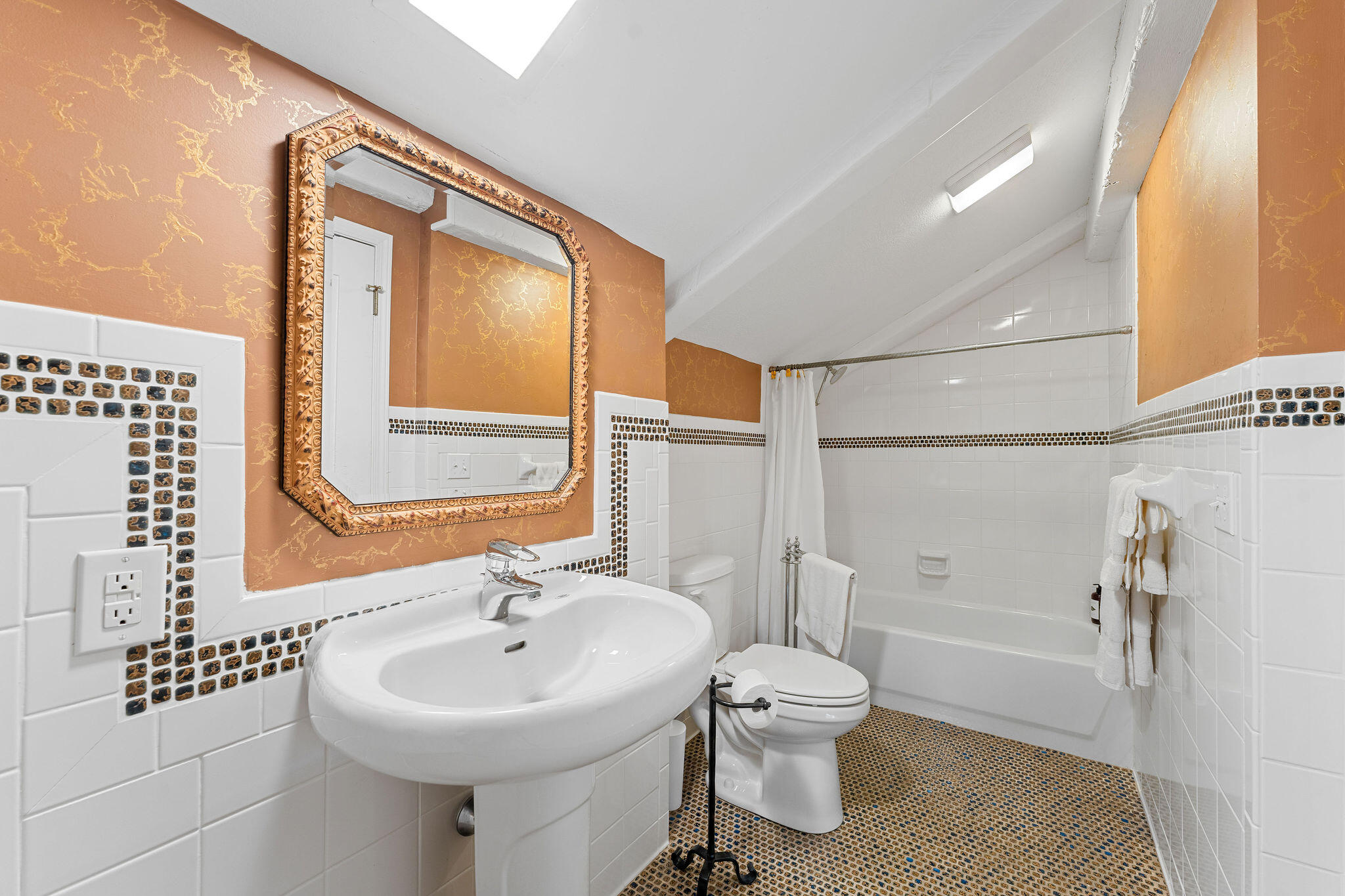 375 Slane Chapel Road