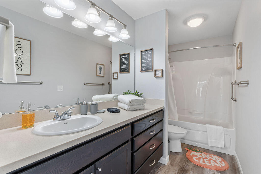 13 Woodpecker Lane Unit: 6