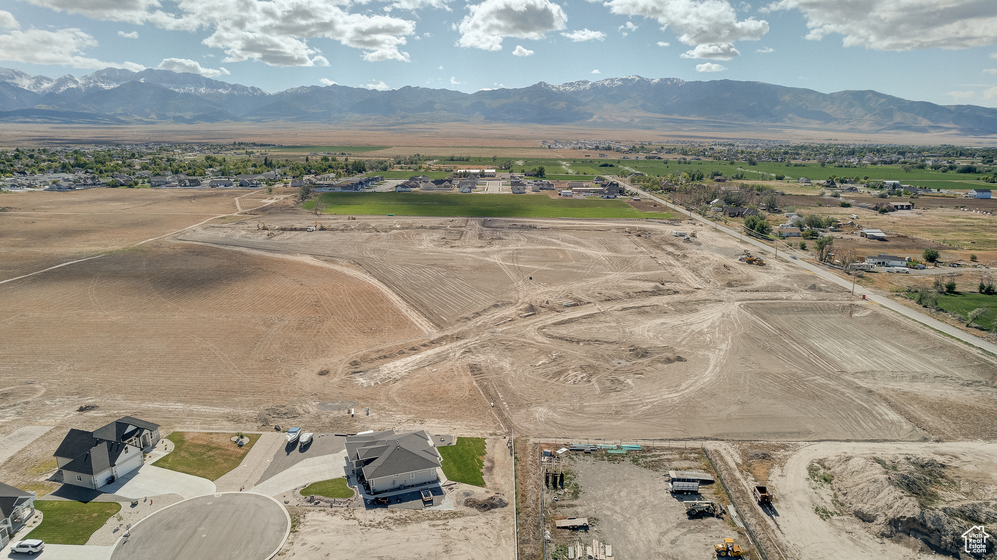 515 E HETFIELD DR Unit: 104