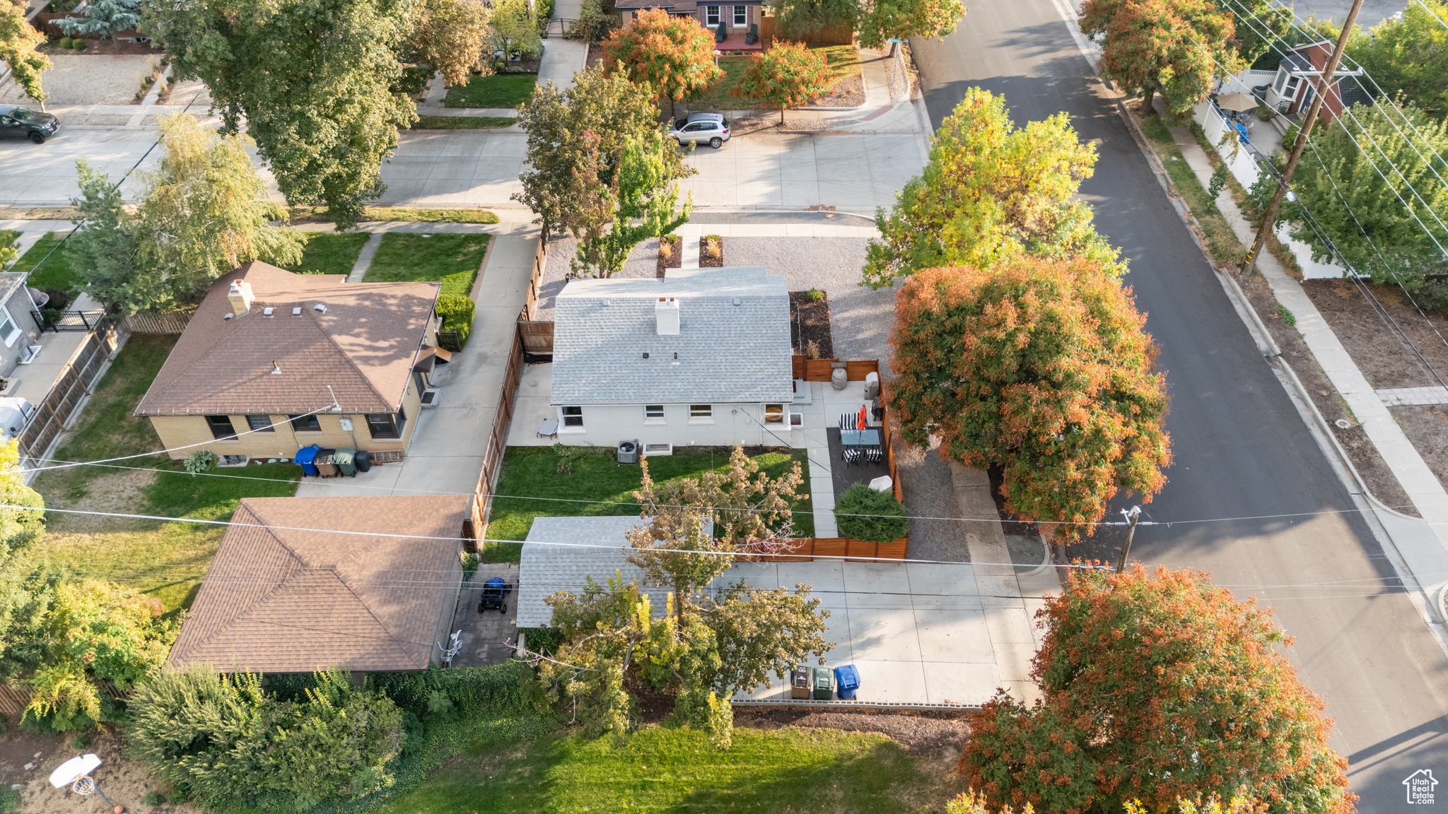 1903 E REDONDO AVE