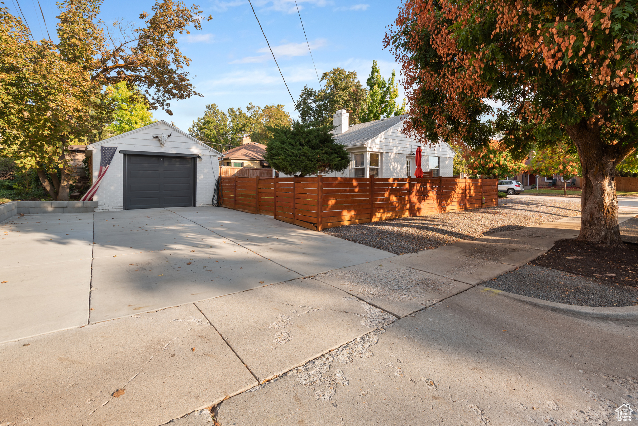 1903 E REDONDO AVE