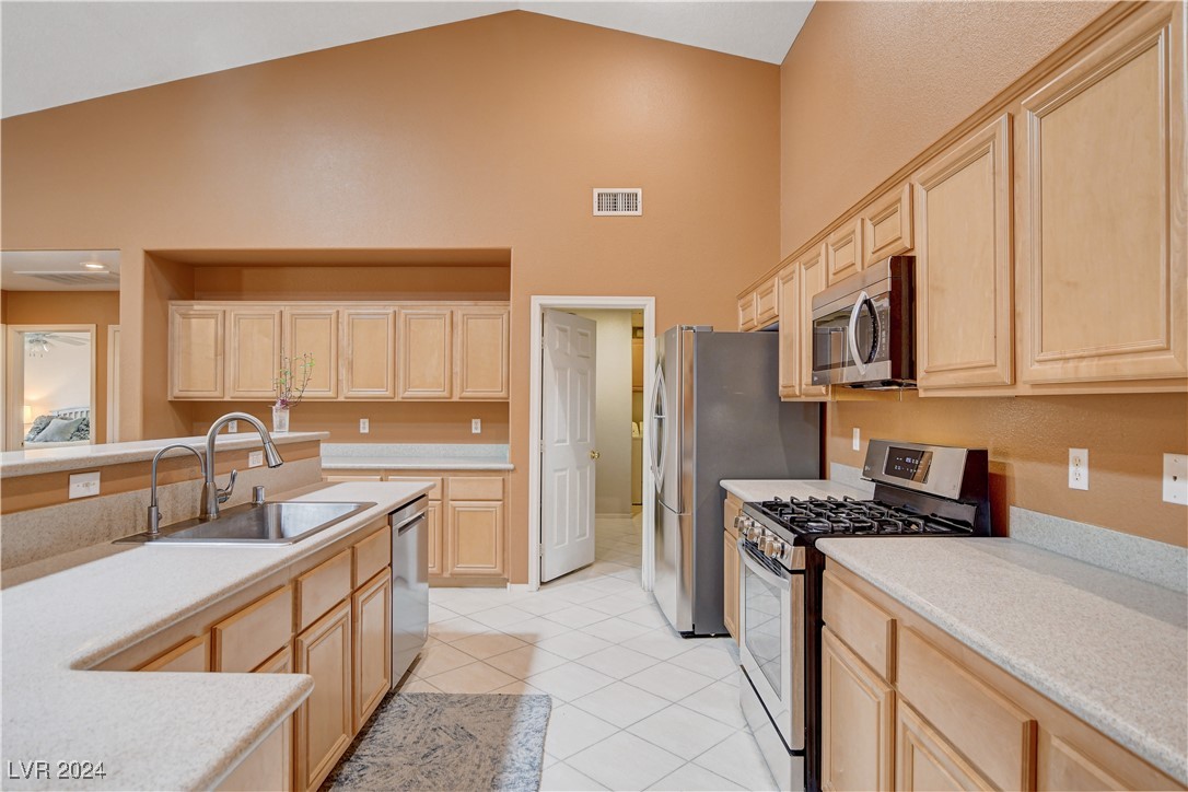 8917 Big Plantation Avenue