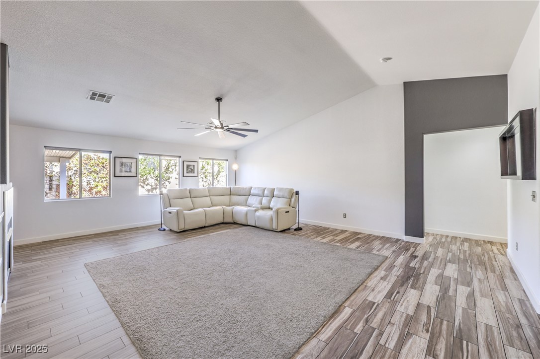 8900 Big Plantation Avenue