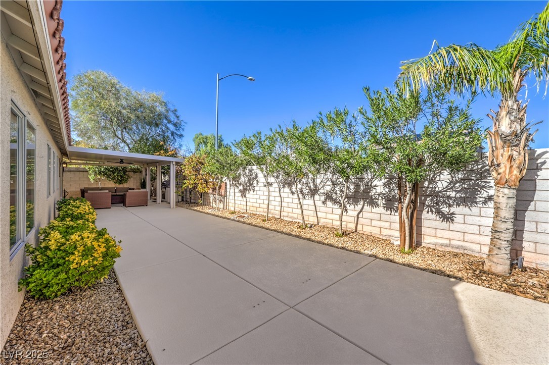 8900 Big Plantation Avenue