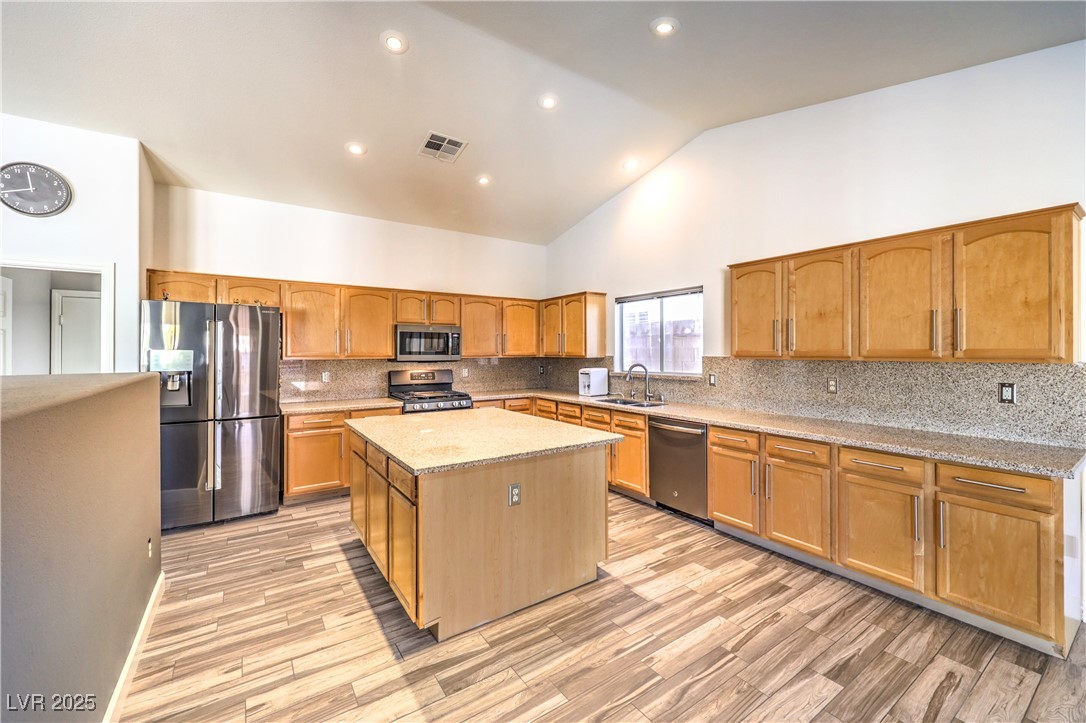 8900 Big Plantation Avenue