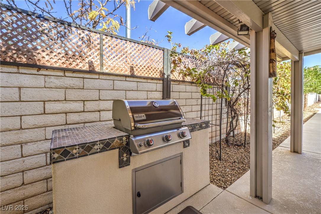 8900 Big Plantation Avenue