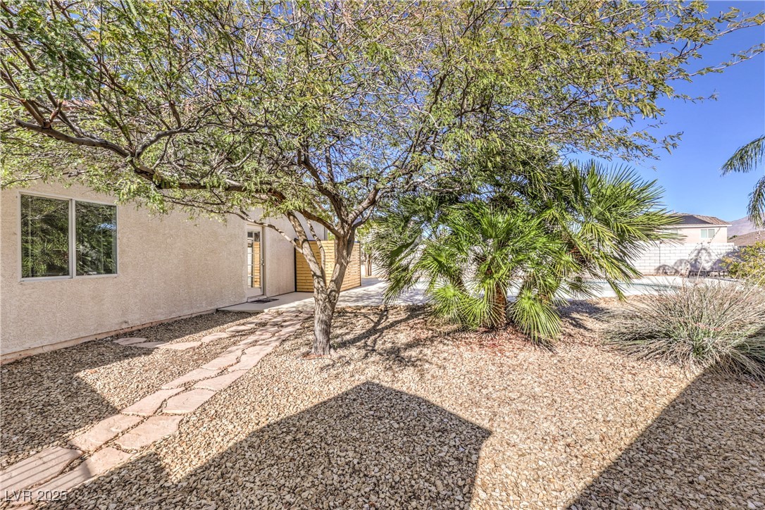 8900 Big Plantation Avenue