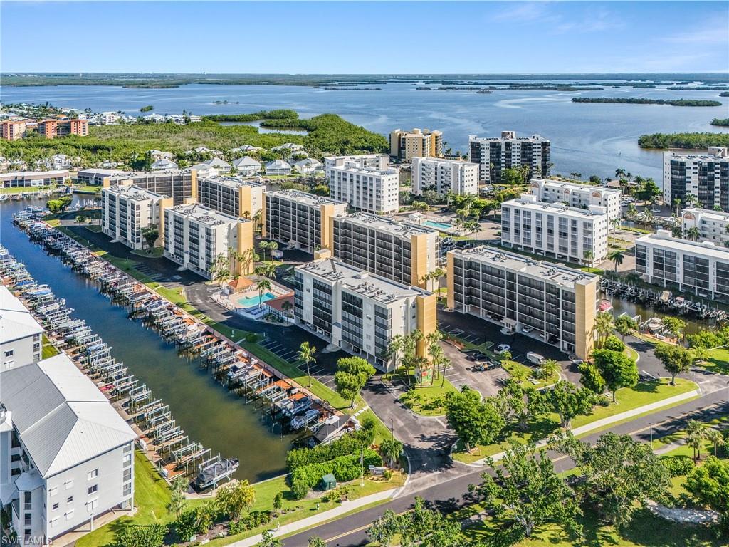 4491 Bay Beach LN # 133